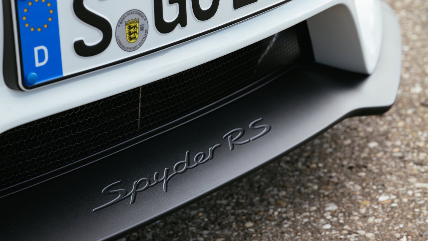 Porsche 718 Spyder RS - weiß - S-GO 2302