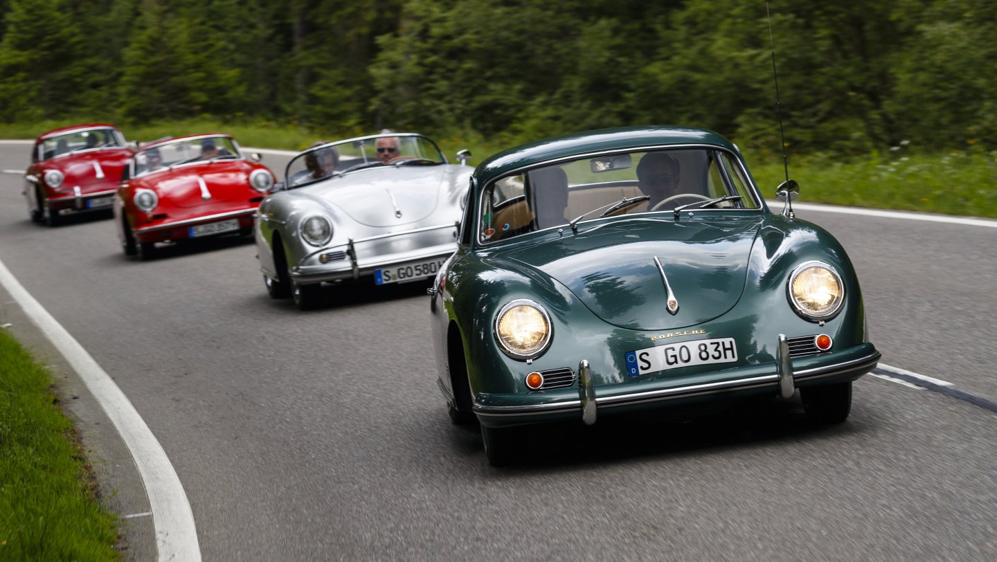 Porsche 356 A 1600 Coupé (1956), Porsche 356 A 1600 Super Speedster (1958), Porsche 356 B 2000 GS Carrera 2 Cabriolet (1962), Porsche 356 B 1600 Super 90 Coupé (1963), Bern, 2018, Porsche AG
