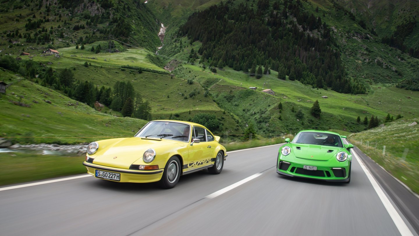 Porsche 911 Carrera RS 2.7 Touring (1972), Porsche 911 GT3 RS, Schweiz, 2018, Porsche AG