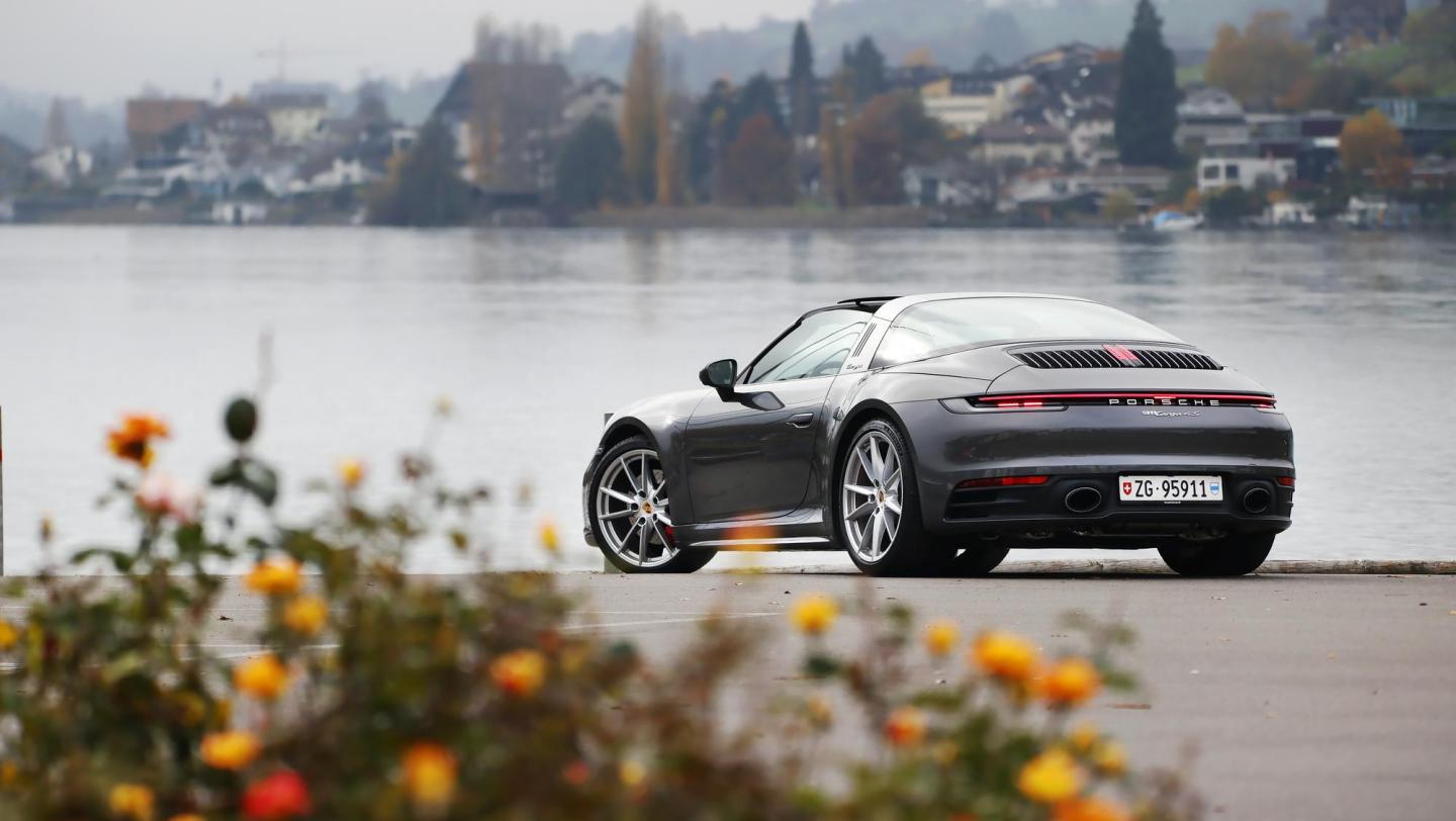 911 Targa 4S - achatgraumetallic - Seeufer - Schweiz - 2020