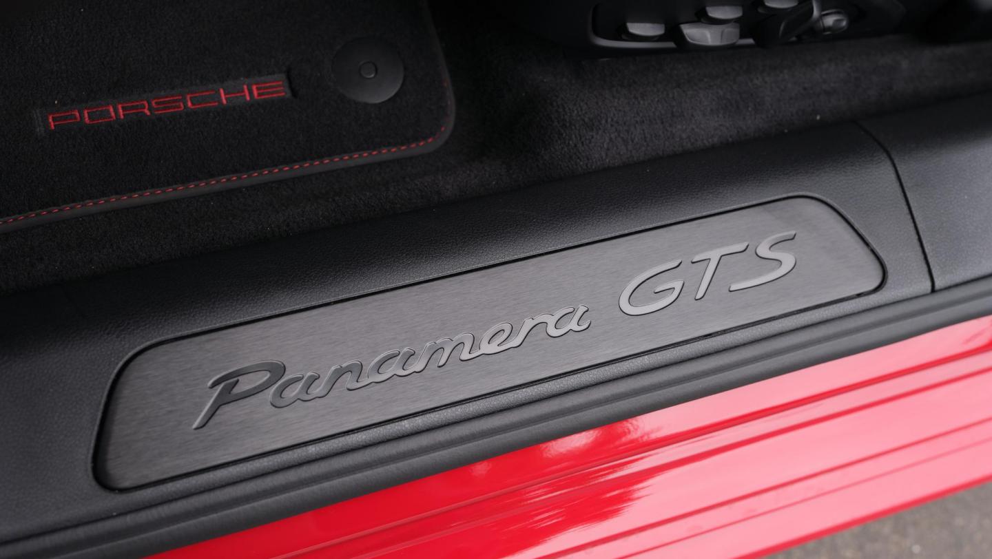 Panamera GTS Sport Turismo, Schweiz, 2022, Porsche Schweiz AG
