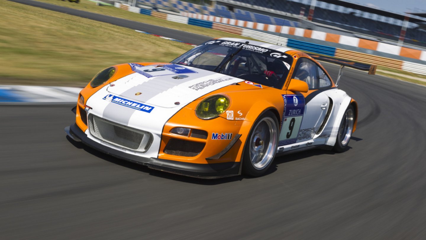 2010, 911 GT3 R Hybrid, Motorsport