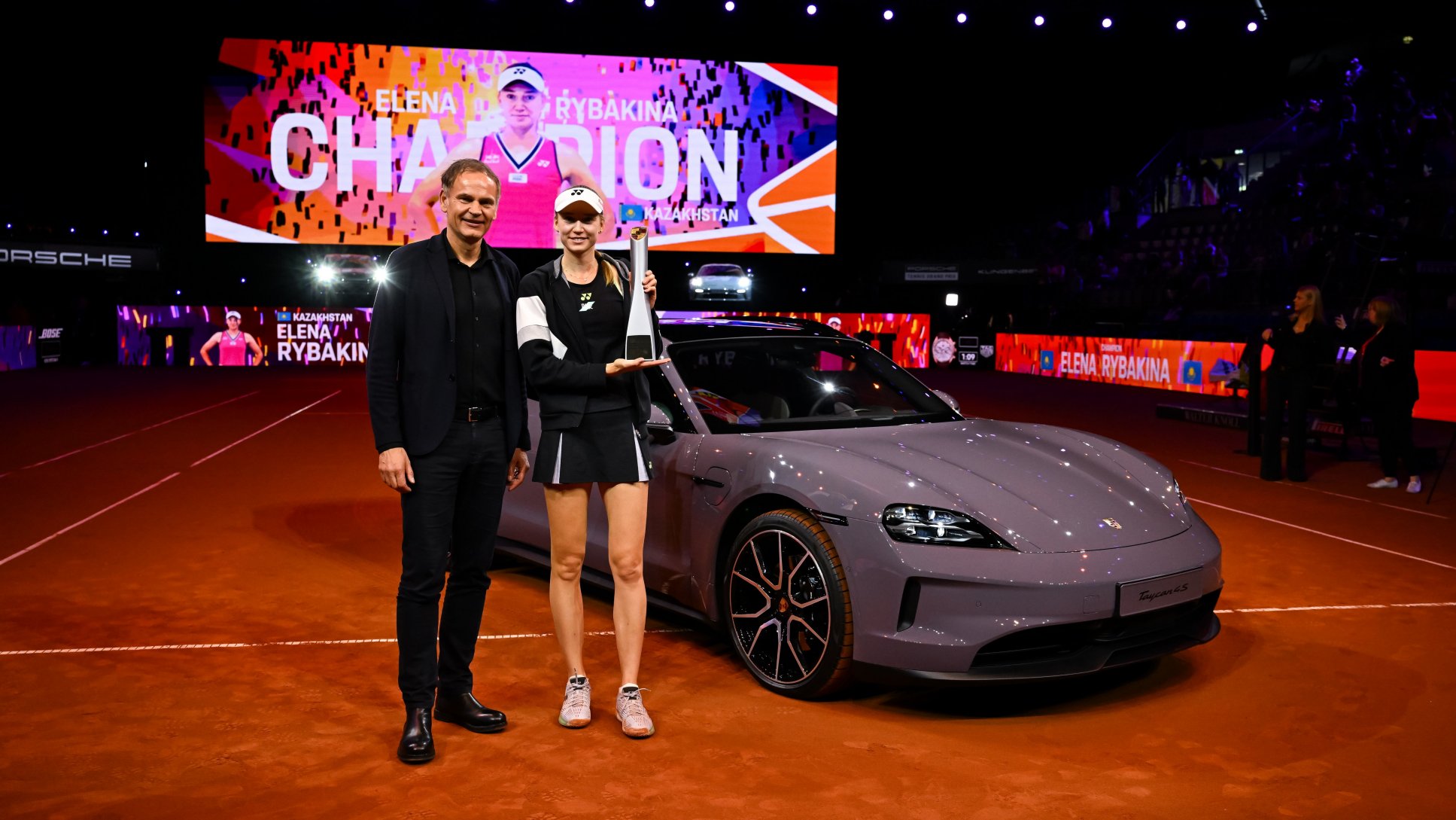 2024 Porsche Tennis Grand Prix: Oliver Blume (Chairman of the Executive Board, Porsche AG), Winner Elena Rybakina (KAZ) (l-r)